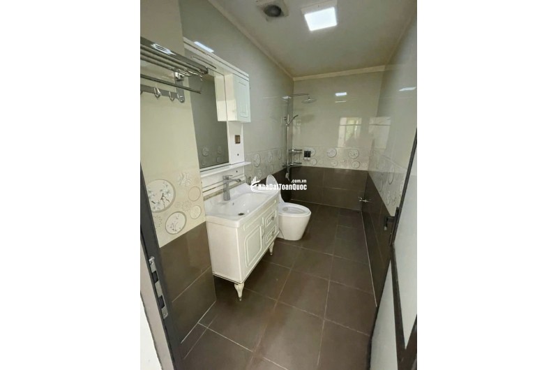 Bán gấp nhà 4 tầng gần 40m2  tại Yên Nghĩa- Hà Đông vừa ở vừa cho SV thuê, thu nhập ổn định
