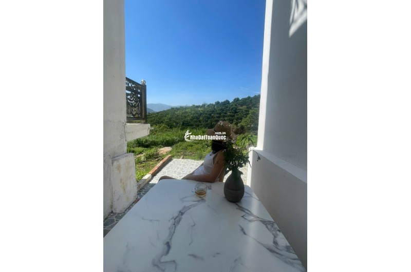BÁN HOẶC CHO THUÊ BIỆT THỰ 420m2 - 3PN - SÁT DALAT, VIEW RỪNG THÔNG. LH:0909206662.