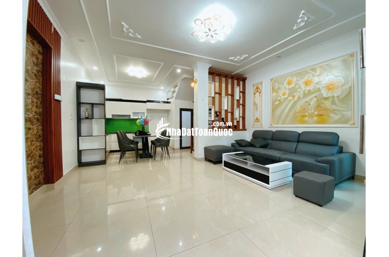 GỐC DÂN ĐỘC LẬP SÂN CỔNG ĐẸP HÀO KHÊ