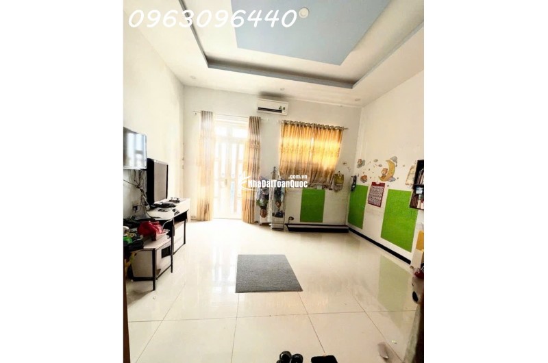 Bán nhà Nhà Bè 100m², hẻm xe hơi, Nguyễn Bình, giá 5.6 tỷ
