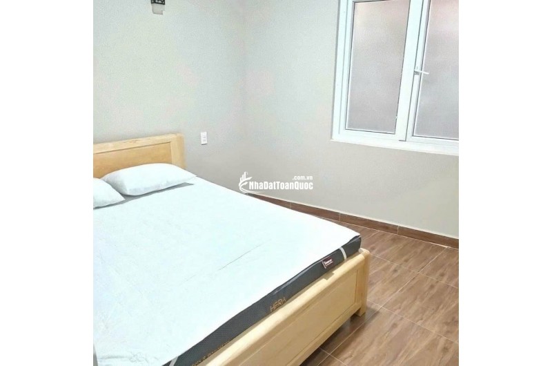 CHO THUÊ NHÀ NGUYÊN CĂN ĐÀ LẠT MẶT TIỀN ĐƯỜNG LÝ NAM ĐẾ P8 ĐÀ LẠT