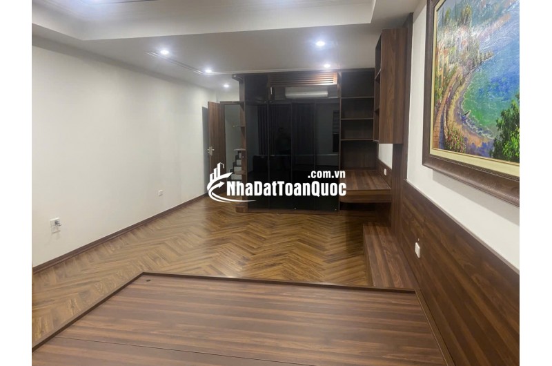 Chính chủ bán nhà Thạch Bàn 40m 6 tầng MT 4,5m ô tô, thang máy giá 8.9 tỷ