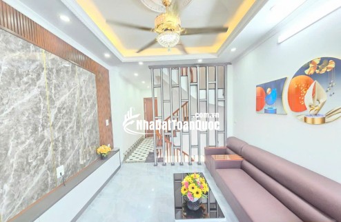 NHÀ ĐẸP VĨNH KHANG-NGỌC HỒI-4 TẦNG- CÓ SỔ ĐỎ CHỈ NHỈNH 5 TỶ