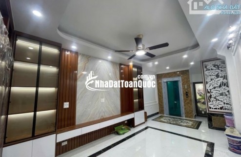  Nhà Mới Cầu Diễn – 6 Tầng Thang Máy – Ở Ngay – Mở VP Tại Nhà – Giá 7.5 Tỷ