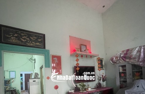 Nhà Cấp 4 Kiên Cố – Hẻm Xe Hơi, Nguyễn Duy Trinh - Phường Phú Hữu – Sổ Đẹp – giá 8 tỷ 5