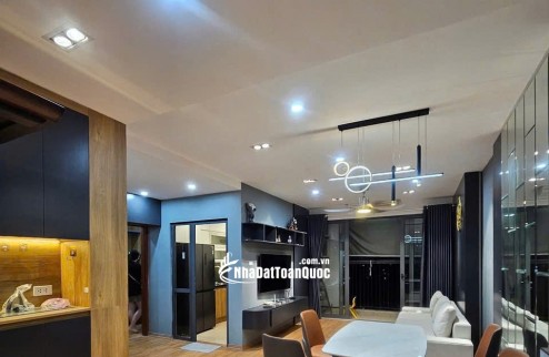 Bán căn hộ chung cư CT36 Định Công, Hoàng Mai 68m2, sổ đỏ, giá 4.x Tỷ