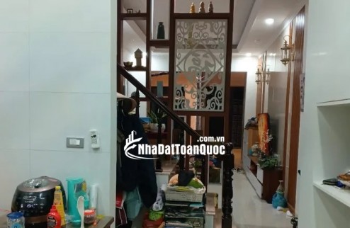 Bán Nhà Lương Thế Vinh, Gần Công Viên Phùng Khoang, Nhà Dân Xây, Ngõ Đẹp