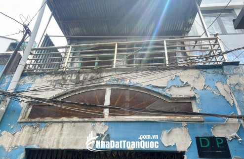 Bán nhà tại 77,7 m2 SHR chỉ 22,3 tỷ. Lh: 0975190005