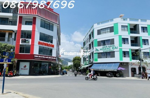 Cho thuê toà nhà kinh doanh góc 2 mặt tiền VCN Phước Hải, TP. Nha Trang
