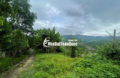 Bán nhà có sẵn kho bãi cách đường 60m chưa đầy 1km
