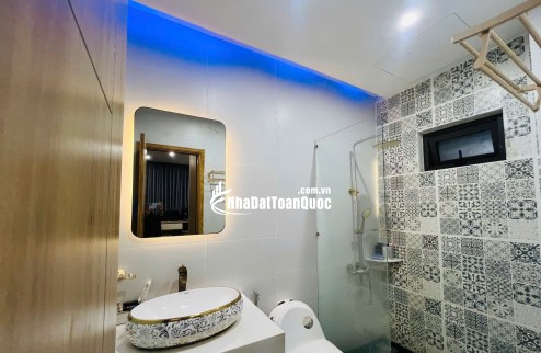 ► Nhà Kiệt Ô tô gần MT Đặng Thuỳ Trâm gần Nguyễn Hữu Thọ, 195m2, Ngang 9.2m, 9.x tỷ