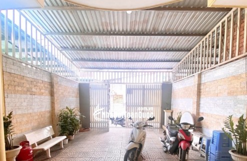 Bán nhà Linh Trung, Thủ Đức,  đường Số 3, DT 142m2, 3PN, SH, 7.45 tỷ. LH: 0933125879