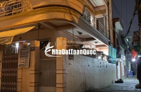 Bán nhà Bình Thạnh gần Thị Nghè-2 Lầu HẺM XE HƠI cách 15M- 42M2-Chỉ 5.2 đồng