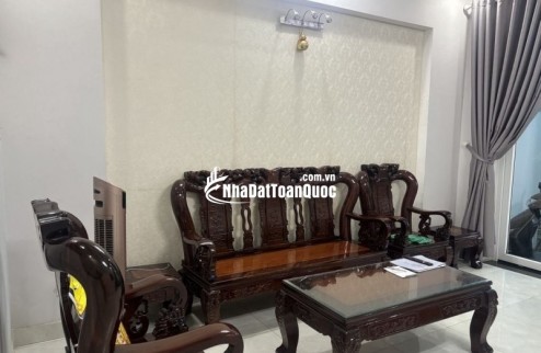 Bán nhà 4 tầng, 4PN, Linh Trung, Thủ Đức. DT 64m2, SH, giá 7.55  tỷ. LH: 0933125879
