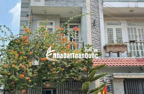 cần bán gấp KDC ĐẠI HẢI Dt 4m x 16,3m Giá. 5,8 tỷTrệt, 2 lầu, 4 phòng ngủ, 4 wc)