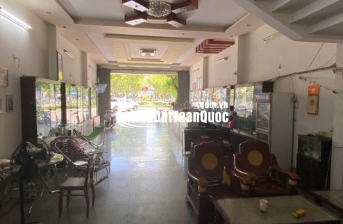 CHÍNH CHỦ BÁN NHÀ MẶT TIỀN 3 TẦNG, NGAY TTTP QUY NHƠN – 194,67M2 CHỈ 20 TỶ, LH:0983729758.