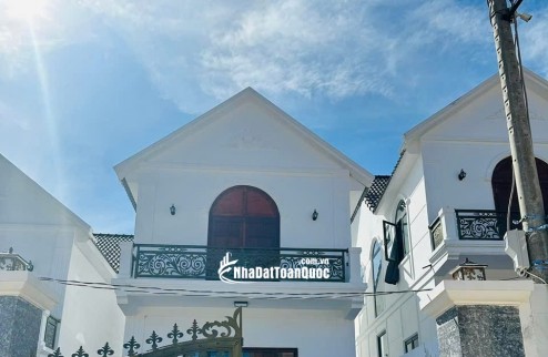 BÁN HOẶC CHO THUÊ BIỆT THỰ 420m2 - 3PN - SÁT DALAT, VIEW RỪNG THÔNG. LH:0909206662.