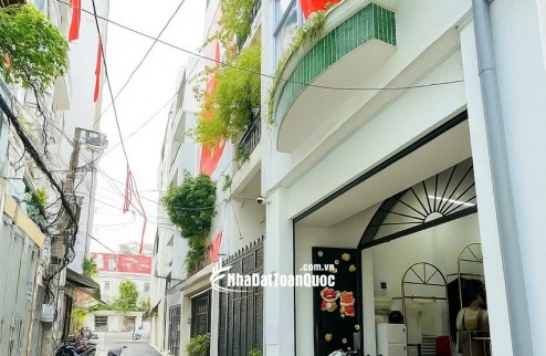 16 TỶ: BÁN NHÀ QUẬN 3- TRẦN HƯNG ĐẠO NGUYỄN VĂN CỪ- 4M x 13M- 3 TẦNG XE HƠI TRONG NHÀ.VŨ 0933910039