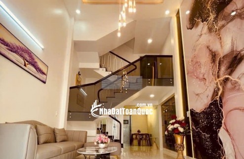 NHÀ ĐẸP GẦN QUẬN 7-5 TẦNG – HẺM XE HƠI – FULL NỘI THẤT CAO CẤP