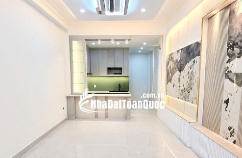 5 Tỷ nhỉnh- Hoàng Diệu Quận 4- nhà mới 100% ngang hơn 4m- 3 tầng 3 phòng đủ nội thất. VŨ 0933910039