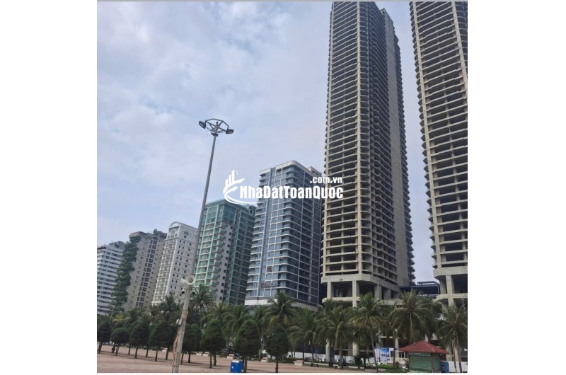 - Đất biển diện tích 314m2 mặt tiền trường sa cạnh sân bay nước mặn, sát Fuma và sòng bài.