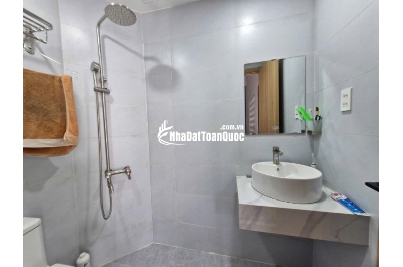Bán nhà 3 tầng, 3PN , Phú Châu, Tam Bình, Thủ Đức. DT 54m2, SH, 7.2 tỷ. LH: 0933125879