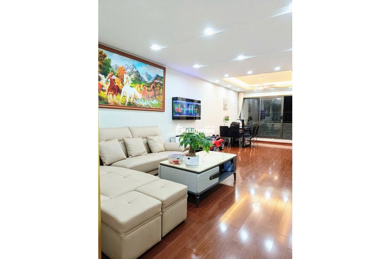 Căn hộ chung cư view hồ 83m2, 3 ngủ toà HH Linh Đàm giá chỉ 3.x tỷ