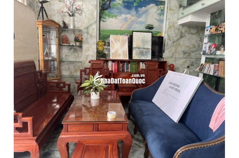 Bán nhà Trường Thọ, Thủ Đức, 139m2, 4 tầng, 7PN, SH, giá 8.75  tỷ. LH: 0933125879