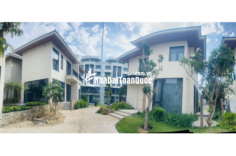 L'aurora Phu Yen Dự án nghỉ dưỡng 5* đầu tiên ở Phú Yên sở hữu vị trí đắc địa 4 mặt tiền đường sát biển.