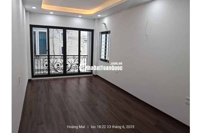 Tuyệt phẩm Tân Mai 5 tầng  36m2  - 7.68 tỷ. Sổ đỏ trao tay