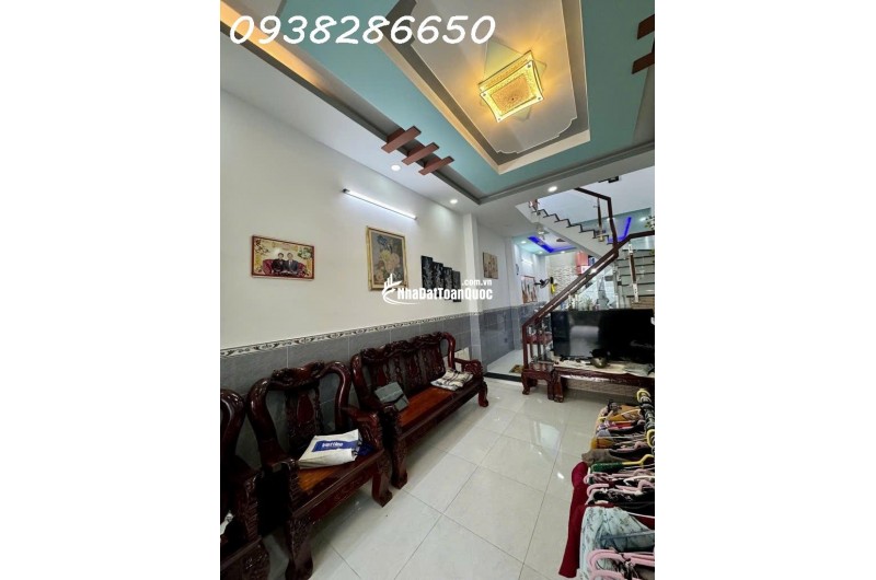 GIÁ : 4,9 TỶ - NHÀ MỚI  2 TẦNG - ĐÔNG HƯNG THUẬN - DT: 85M2, SHR , CÔNG CHỨNG NHANH..