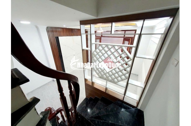 NHÀ ĐẸP MỚI TINH . Cổ Nhuế - Bắc Từ Liêm 35m 6 tầng mặt tiền 4,3m 7,25 tỷ 
sổ đỏ vuông vắn cất két .