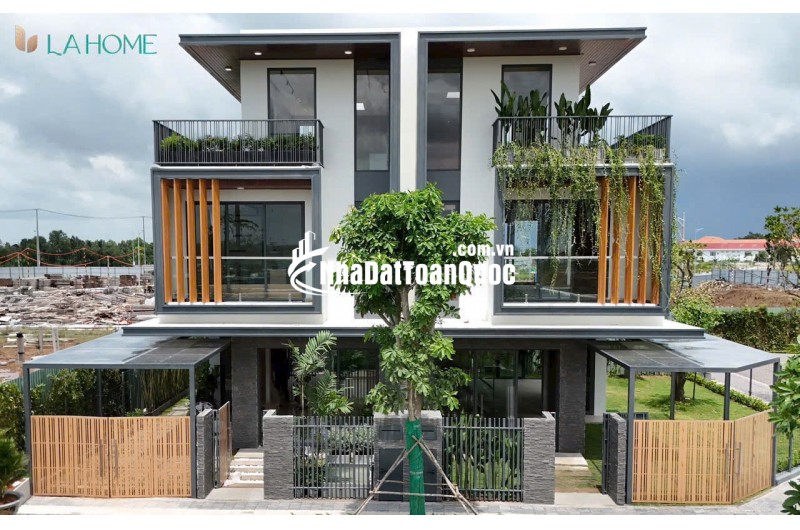 Nhà phố giáp Bình Chánh chỉ trả trước 850 triệu
