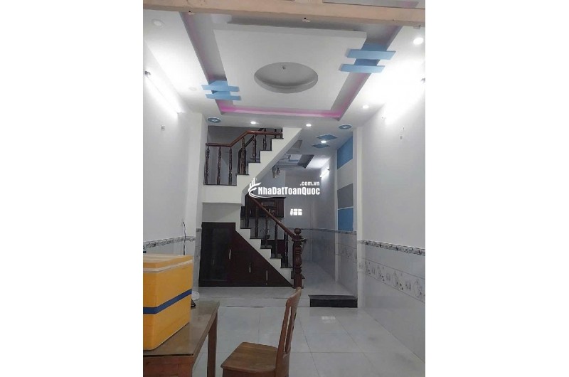 Bán nhà ngõ 4m, Bình Hưng Hòa B, Bình Tân. 48m2, 2 tầng, 3PN, 4WC. Sổ đỏ, 2.7 tỷ.