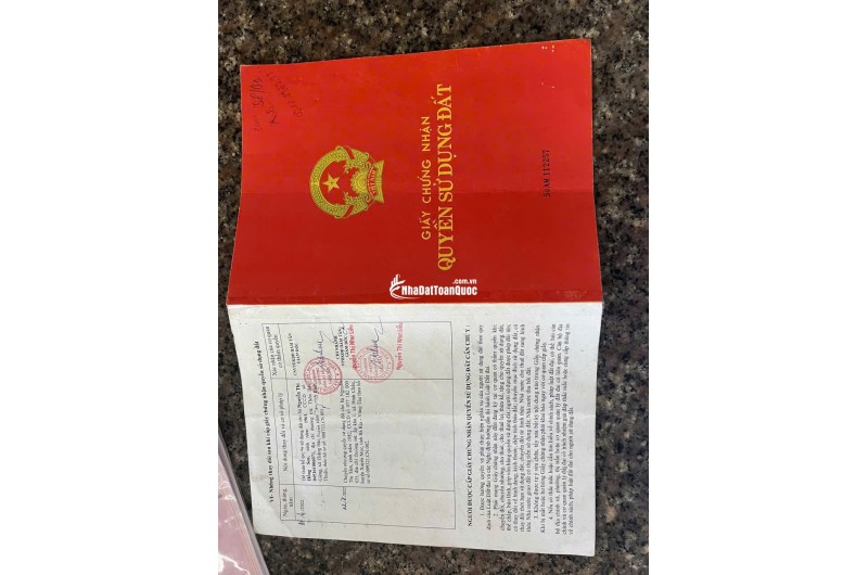 Dưới đây là một số tiêu đề gợi ý, đáp ứng các yêu cầu của gia đình bạn:

1.  **[Hàm Tân] Bán đất thổ cư trước mặt QL55, 1475m2 quyền sử dụng đất trao
