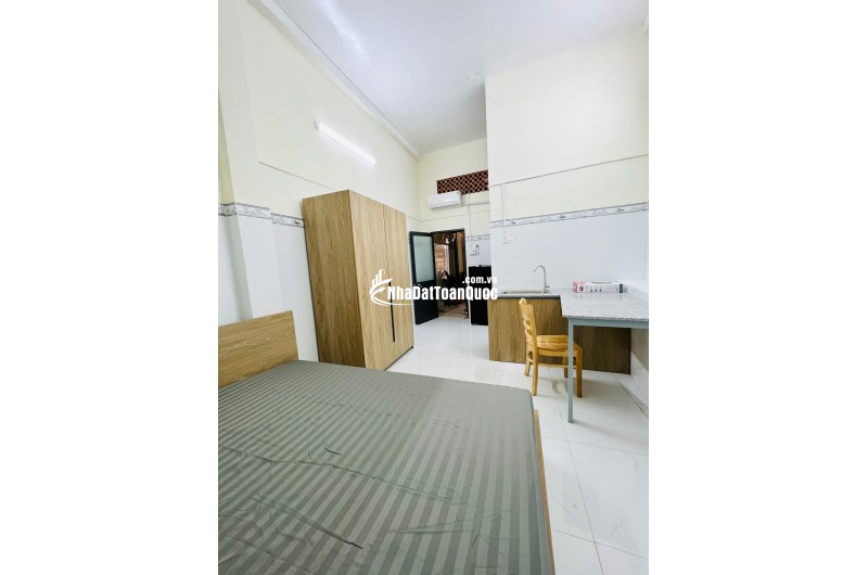 Cho thuê căn hộ full nội thất vị trí đẹp ngay Lý Chính Thắng Q3