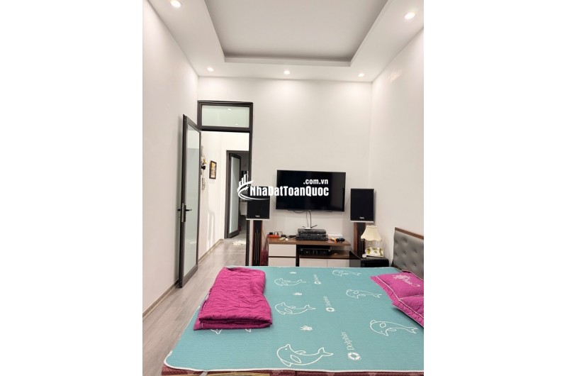 NHANH TAY! Nhà Lĩnh Nam 4 tầng, 30m2, nhỉnh 4 tỉ - Giá tốt nhất Hoàng Mai!