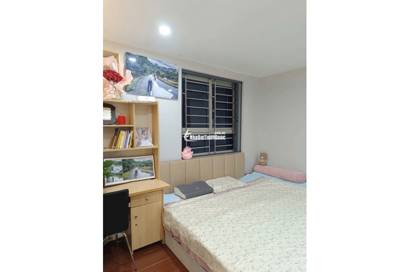 Căn hộ chung cư view hồ 83m2, 3 ngủ toà HH Linh Đàm giá chỉ 3.x tỷ