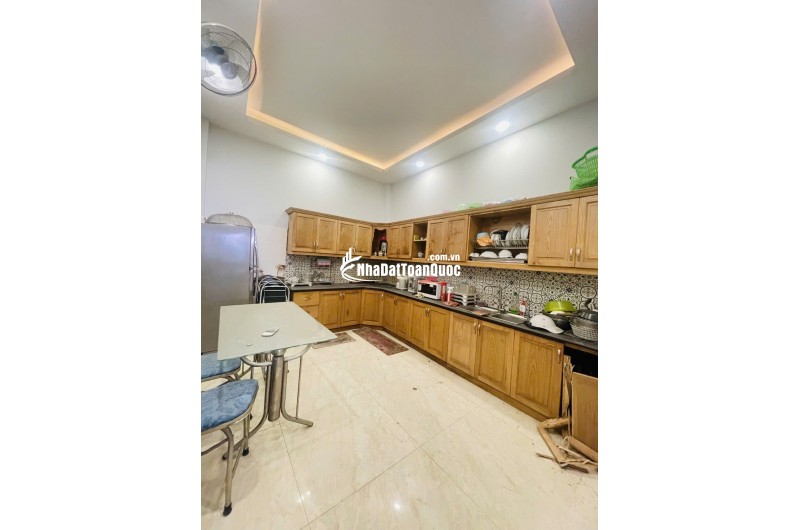 Bán nhà 1 trệt 2 lầu hẻm 8m đường Liên Tỉnh 5 P6 Q8 tiện kinh doanh