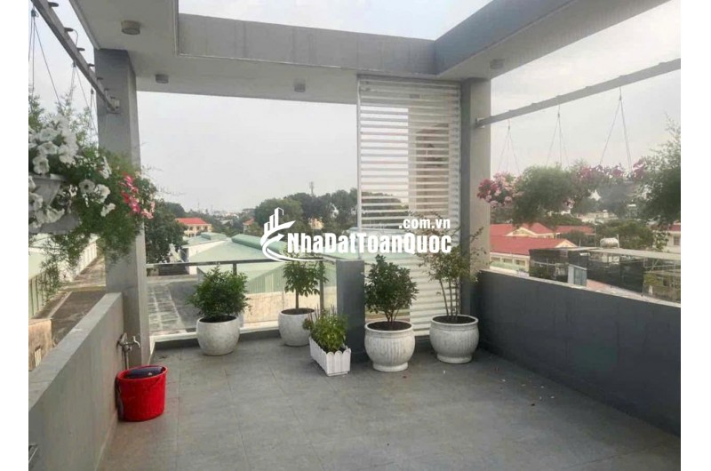 Bán căn hộ chung cư 3 ngủ, 67m2 tại Rice City Linh Đàm,sổ đỏ full nội thất giá chỉ 4.85 tỷ