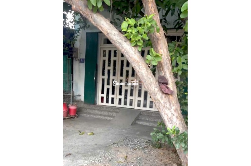 BÁN NHÀ MẶT TIỀN QL1A, HIỆP BÌNH PHƯỚC, DT 100,6M2, SHR, CHỈ 4.9 TỶ. LH:0765659378.
