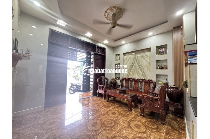 BÁN NHÀ ĐƯỜNG SỐ 8, LINH XUÂN, TP. THỦ ĐỨC - 3 TẦNG BTCT - HXH - DÂN TRÍ CAO - CHỈ 4.9 TỶ ( thương lượng ).