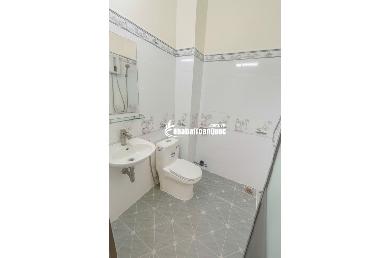 Cho thuê căn hộ full nội thất vị trí đẹp ngay Lý Chính Thắng Q3