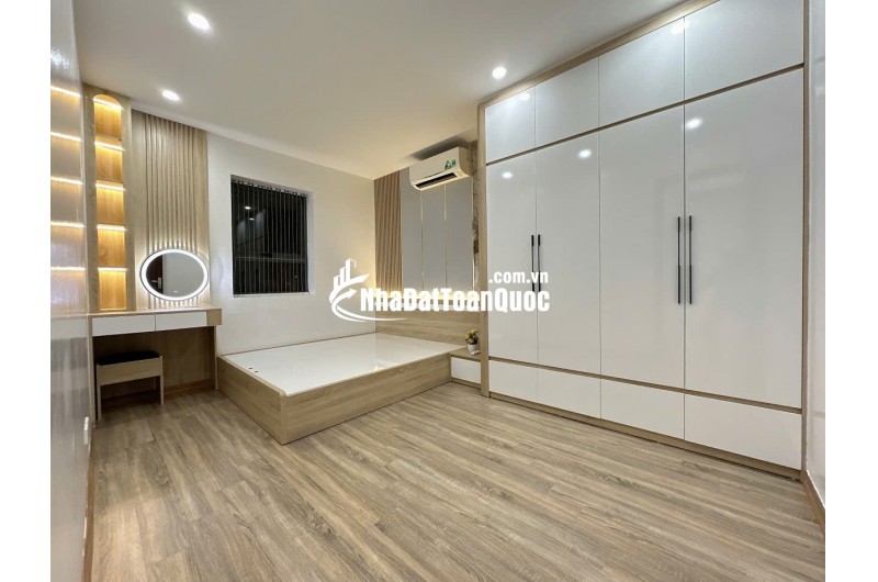 Bán căn hộ chung cư Rice City Linh Đàm 58m2, sổ đỏ, full nội thất mới, 4.2x tỷ