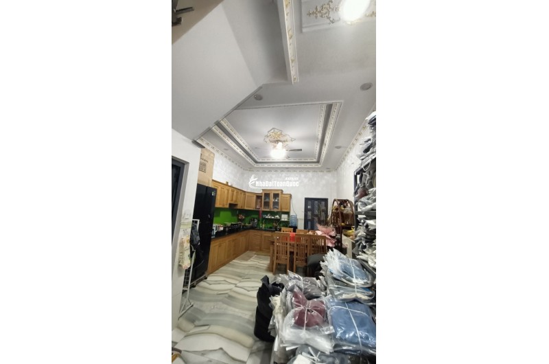 Bán nhà 3 tầng, 4PN, hẻm đường Số 22, Tăng Nhơn Phú B, Q.9. DT 72m2, sổ hồng, giá 7.5 tỷ. LH: 0933125879
