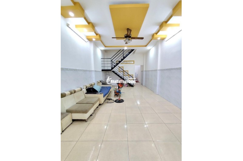Chính Chủ Bán gấp nhà riêng Trịnh Đình Trọng, Tân Phú Chỉ 5,45 tỷ, 52 m2, đẹp, nhà mới vào ở ngay