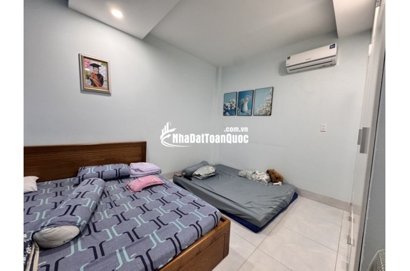 Bán nhà hẻm Đặng Văn Bi, Thủ Đức, 4 tầng, 8PN, 110m2, SH, 6.65  tỷ. LH: 0933125879