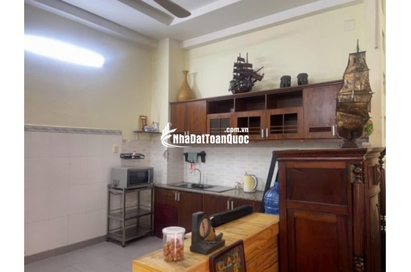 Bán nhà trong ngõ 3 tầng, 10PN đường Hữu Nghị, Bình Thọ, Thủ Đức. DT 168m2, sổ đỏ, giá 7.95  tỷ. LH: 0933125879