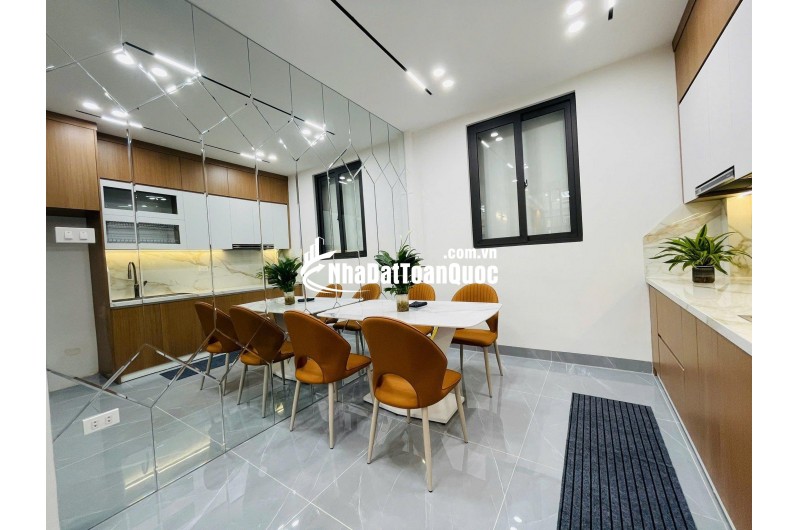 SIÊU PHẨM KIM GIANG - TẶNG NỘI THẤT - 2 THOÁNG - SAU ĐH THĂNG LONG - GIÁP KĐT ĐẠI KIM - NGÕ RỘNG - Ô TÔ GẦN - Ở NGAY - 41M – 4 TẦNG – GIÁ CHÀO 8,65 TỶ