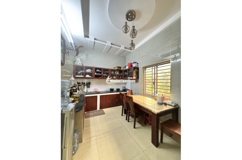 BÁN NHÀ ĐƯỜNG SỐ 8, LINH XUÂN, TP. THỦ ĐỨC - 3 TẦNG BTCT - HXH - DÂN TRÍ CAO - CHỈ 4.9 TỶ ( thương lượng ).